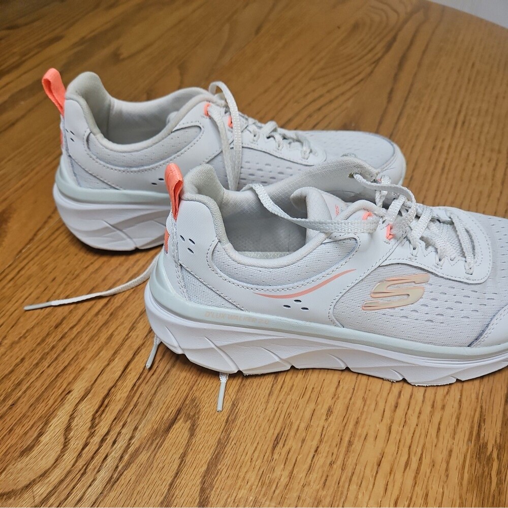 Women SKECHERS Sneakers D'Lux Walker 2.0 Athletic Shoes White 150093